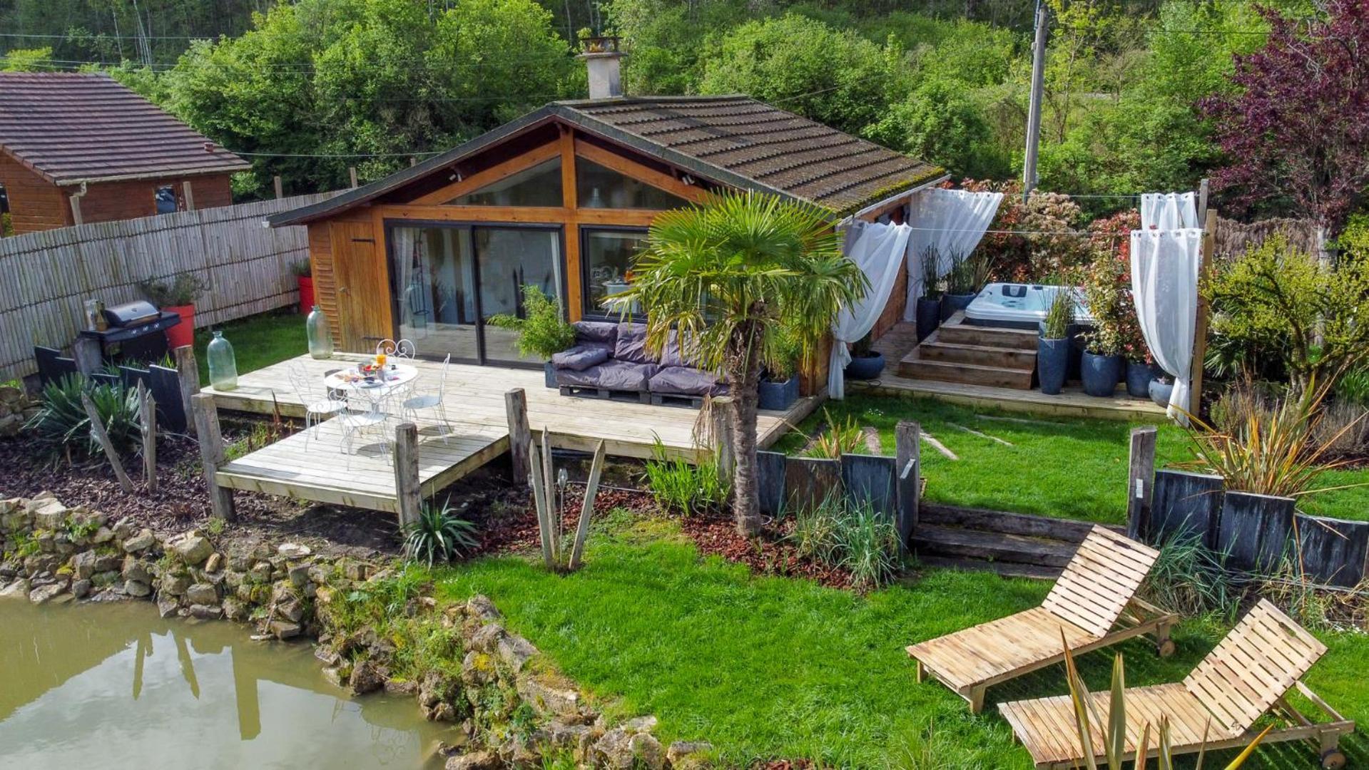 Kaebane 85, Lodge Avec Spa Au Bord De L'Eau Prouilly Bagian luar foto